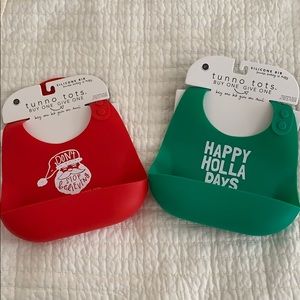 NWT Fun Silicone Bibs